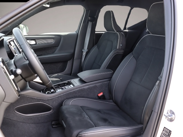 Volvo XC40 XC40 Plus Dark 2WD B4 EU6d digitales Cockpit Mem - Thumbnail 6