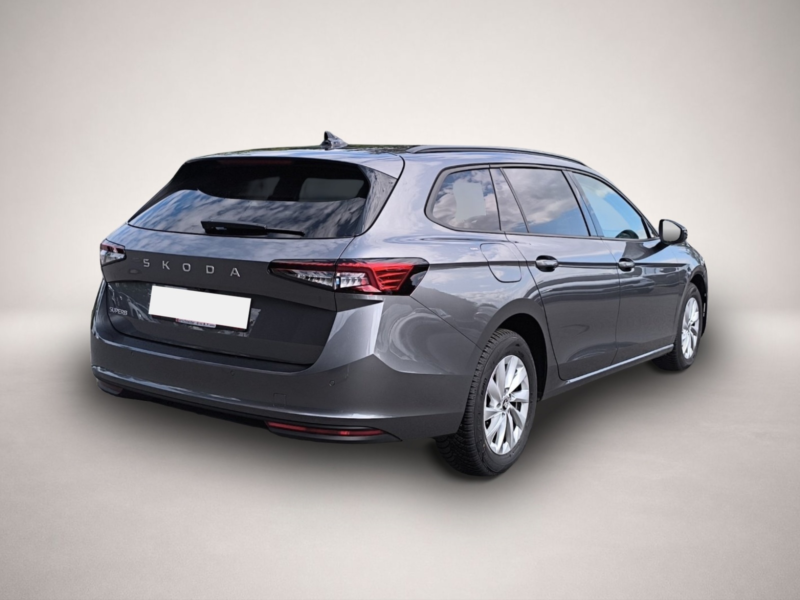 Bild 7 Skoda Superb Combi 2.0 TDI DSG Essence RFK NAVI ACC LE
