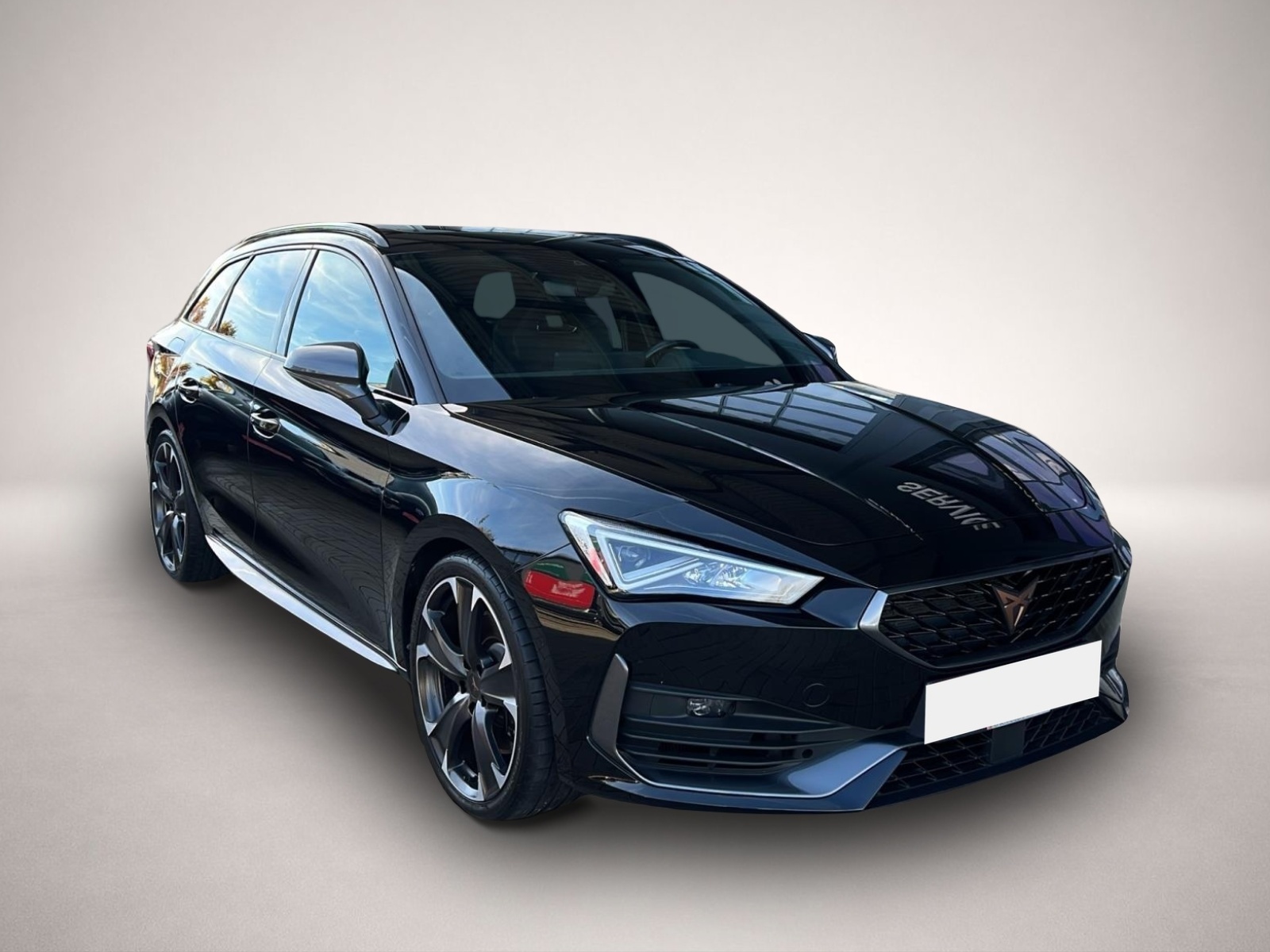 Fotografie 7 des Cupra Leon Sportstourer 2.0 TSI DSG 4Dr. VZ PANO DCC N