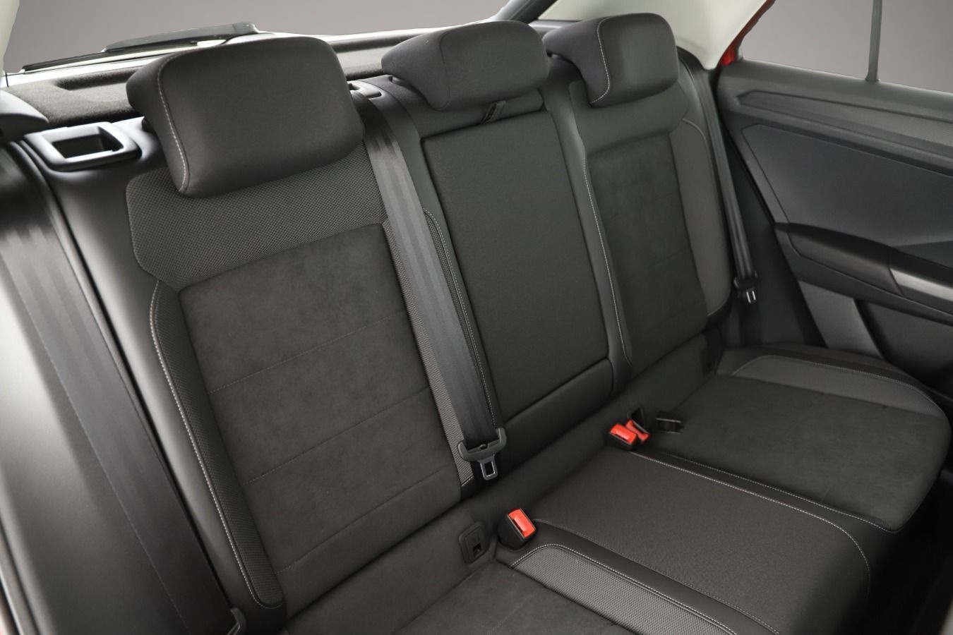 Bild 4 Volkswagen T-Roc 1.0 TSI Style Kamera/Navi/Standhzg./Connec