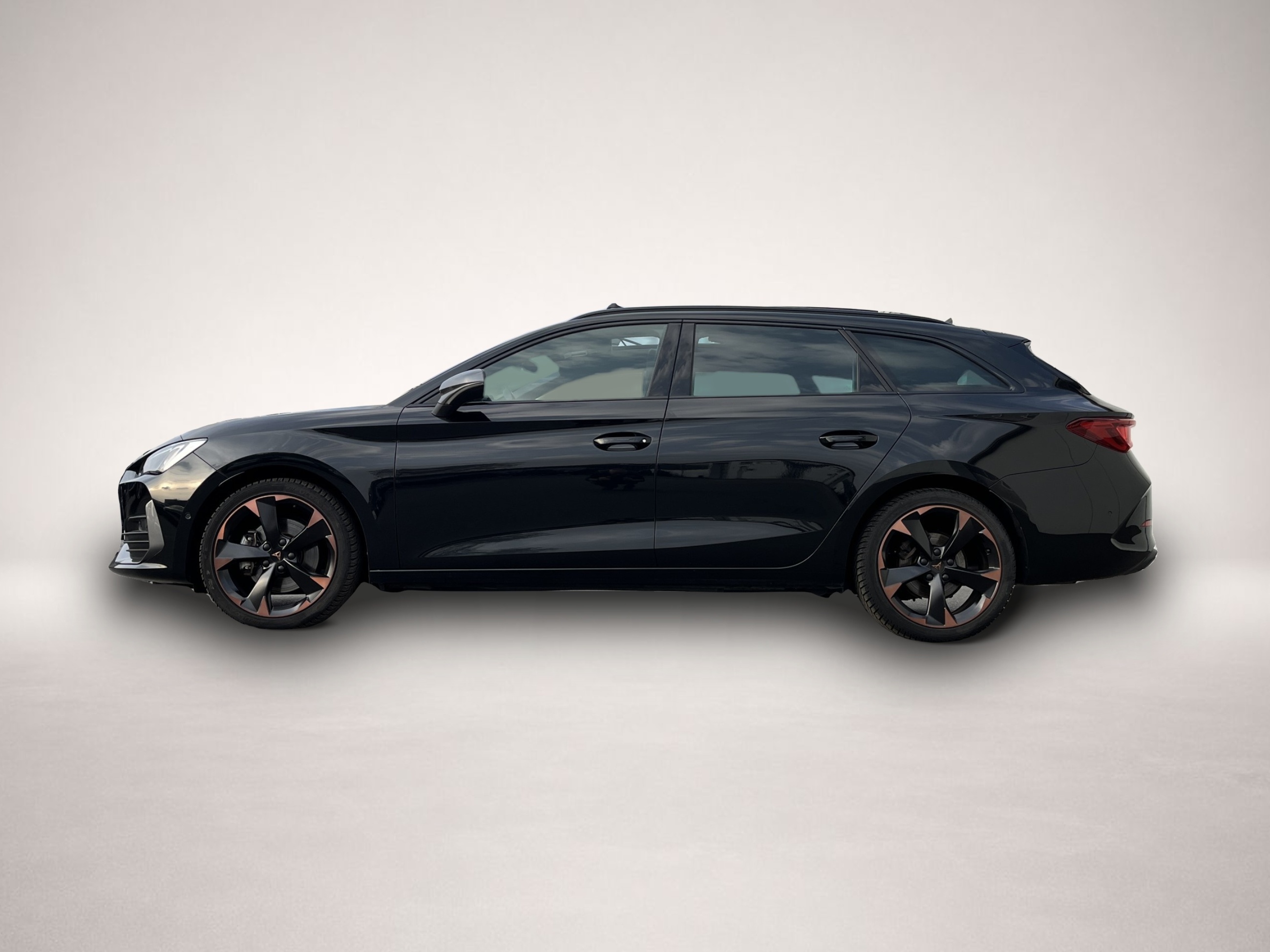 Bild 2 Cupra Leon SP 1.5 TSI DSG 18 Zoll Vorb-AHK PANO RFK Pa
