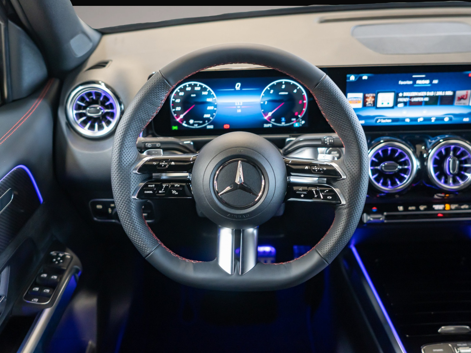 Bild 5 Mercedes-Benz GLB 220