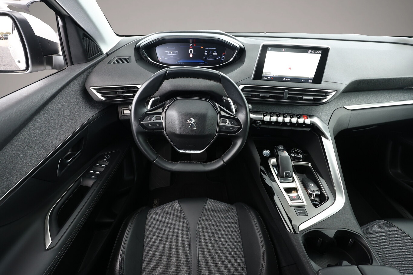 Bild 7 Peugeot 3008 1.2 PureTech 130 Aut. Allure Pano LED Nav
