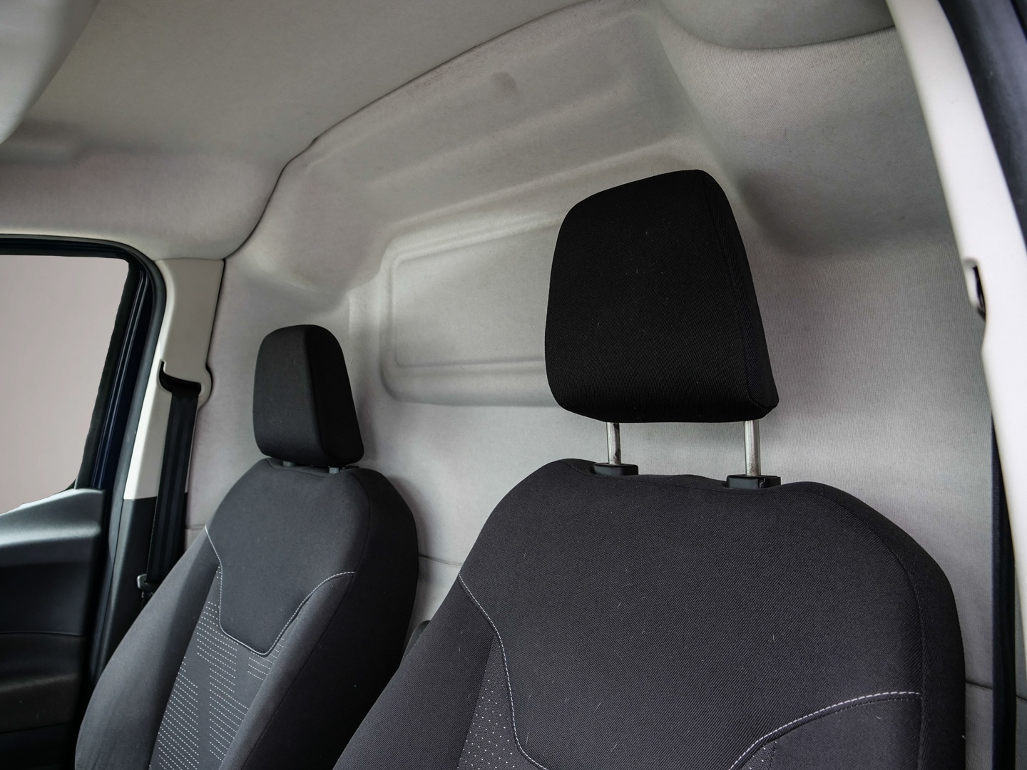 Bild 5 Ford Transit Courier Trend Apple CarPlay Android Auto