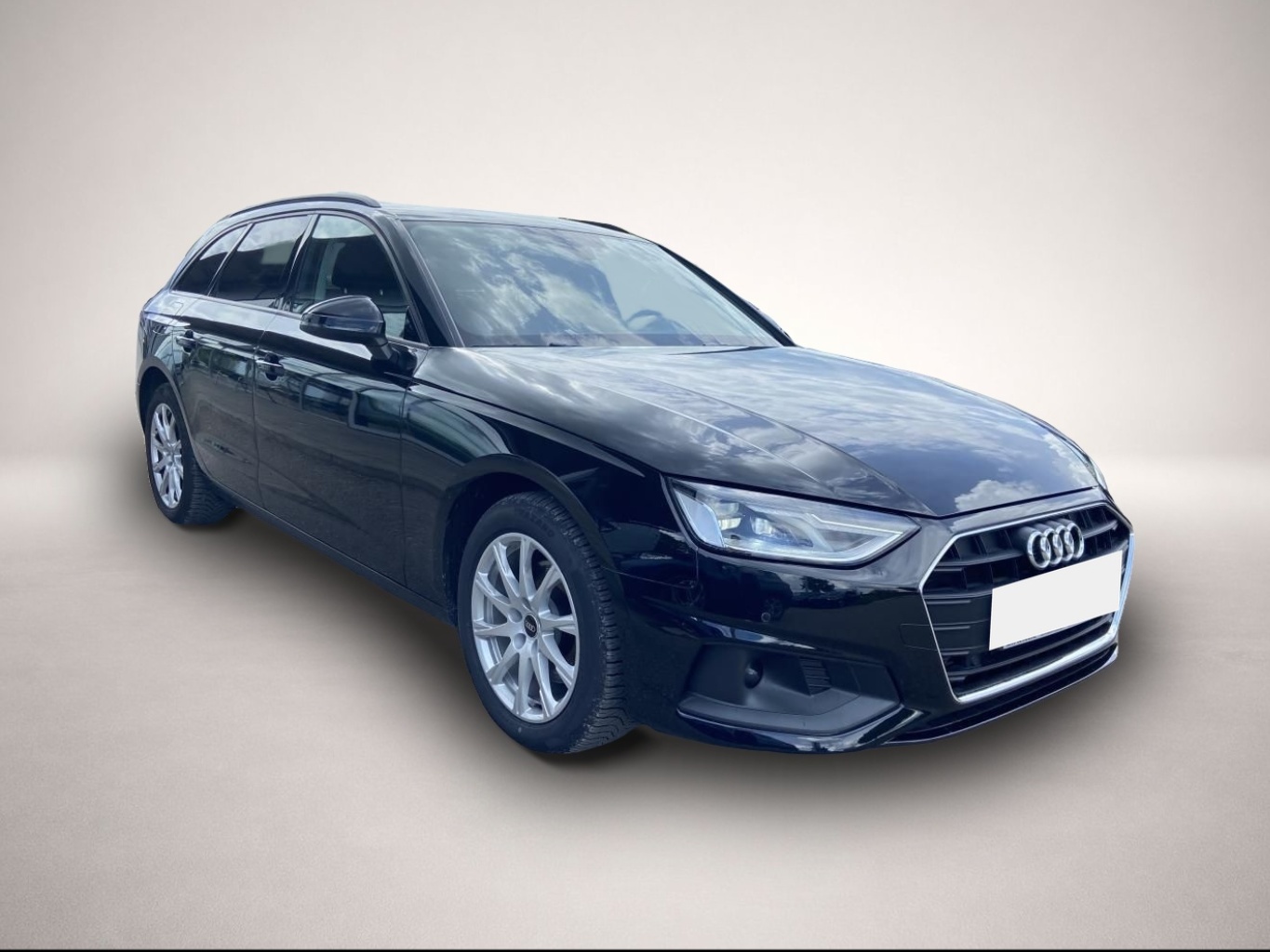 Fotografie des Audi A4 Avant 35 2.0 TFSI S-TRONIC KEYLESS+EL.HECKKLA