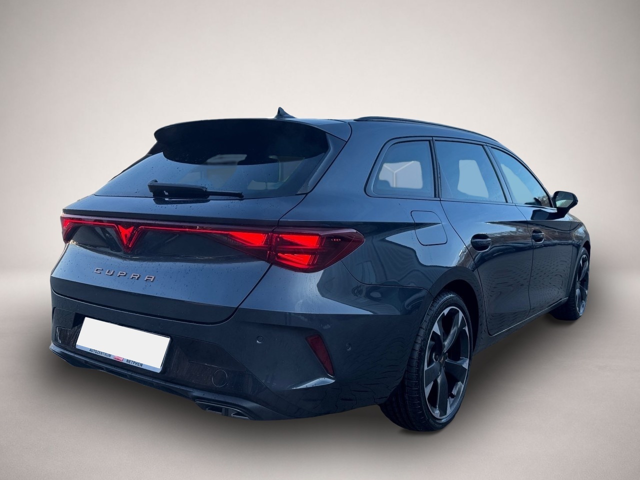 Fotografie 3 des Cupra LEON ST TDI DSG PANO Sennheiser-Sound AHK Edge-P
