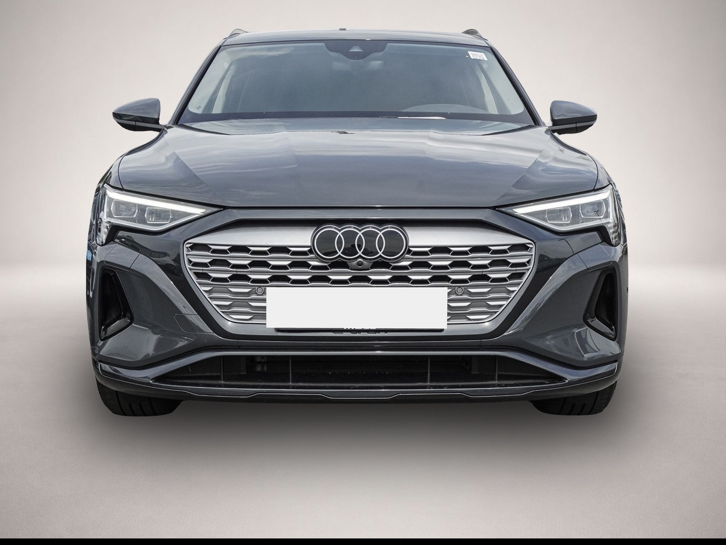 Fotografie 2 des Audi Q8 e-tron 55 quattro Advanced