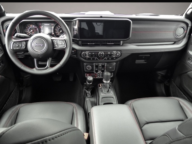 Fotografie 5 des Jeep Wrangler Unlimited ICE Rubicon 2.0 T-GDI Sky One