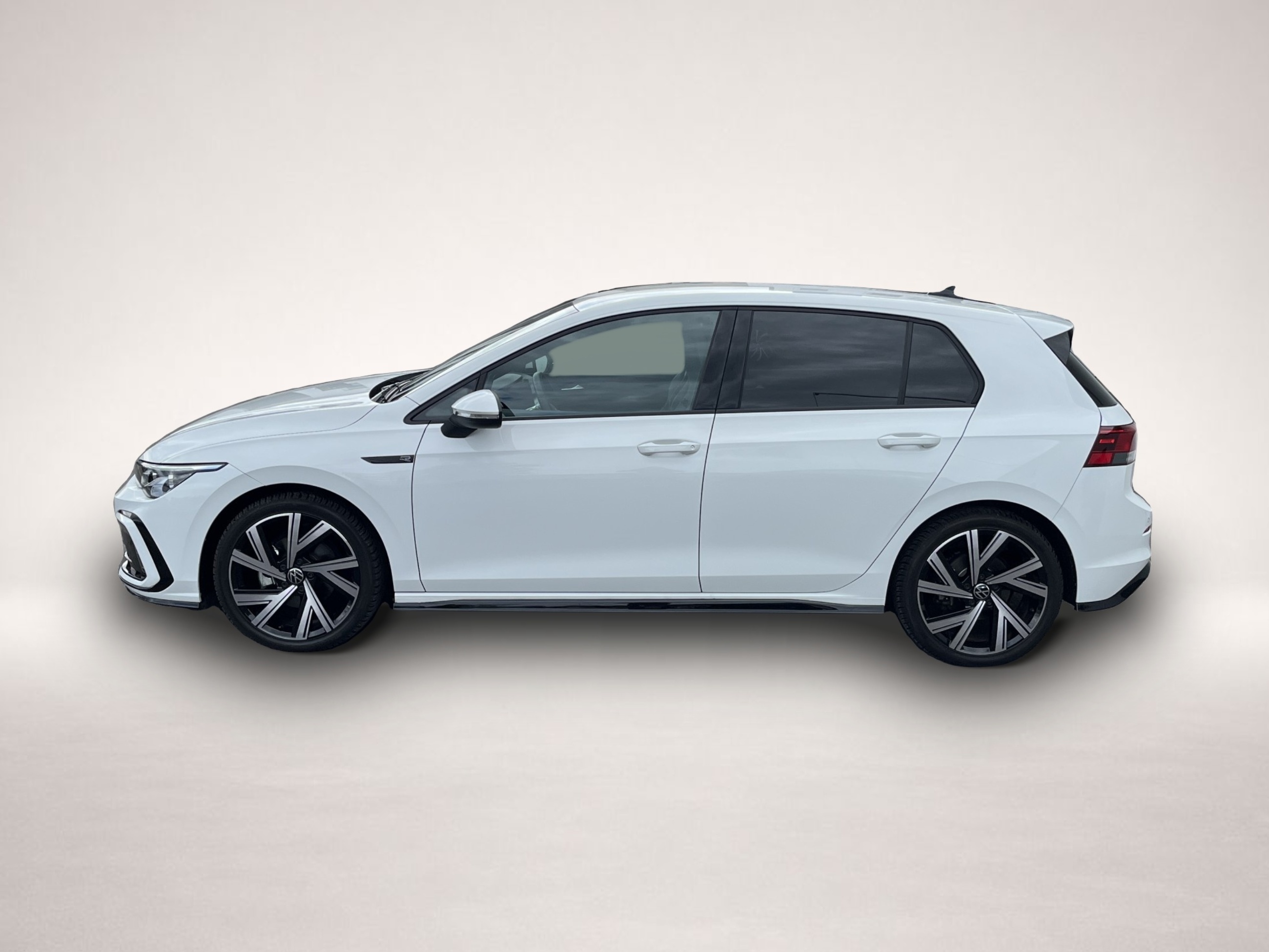 Fotografie Volkswagen Golf 1.5 TSI DSG R-Line 169¤ m.20% Anz. AHK Navi