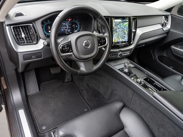Bild 7 Volvo XC60 Plus Dark 2WD Digitales Cockpit Memory Sitz