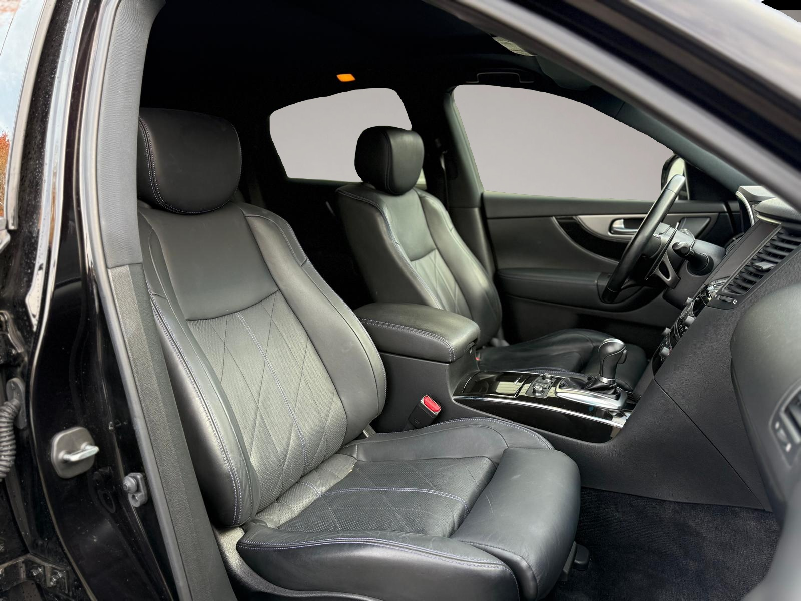 Bild 4 Infiniti QX70 3.7 V6 Navi*SHZ*AHK