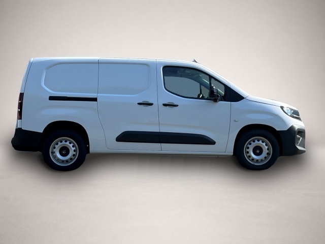 Bild 2 Opel Combo 1.5 CDTi E Cargo Basis XL/erhöhte Nutzlast