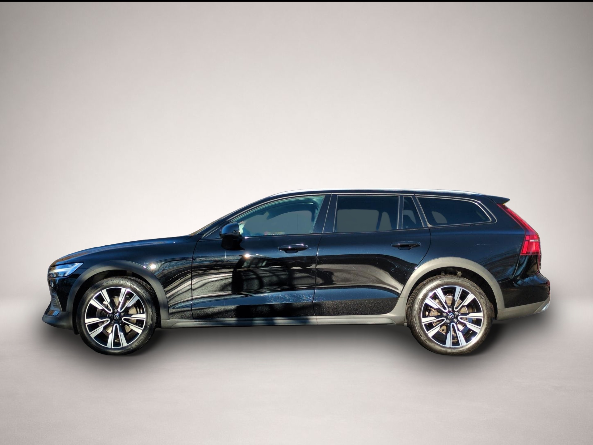 Bild 6 Volvo V60 Cross Country B4 (Diesel) AWD Automatik Navi