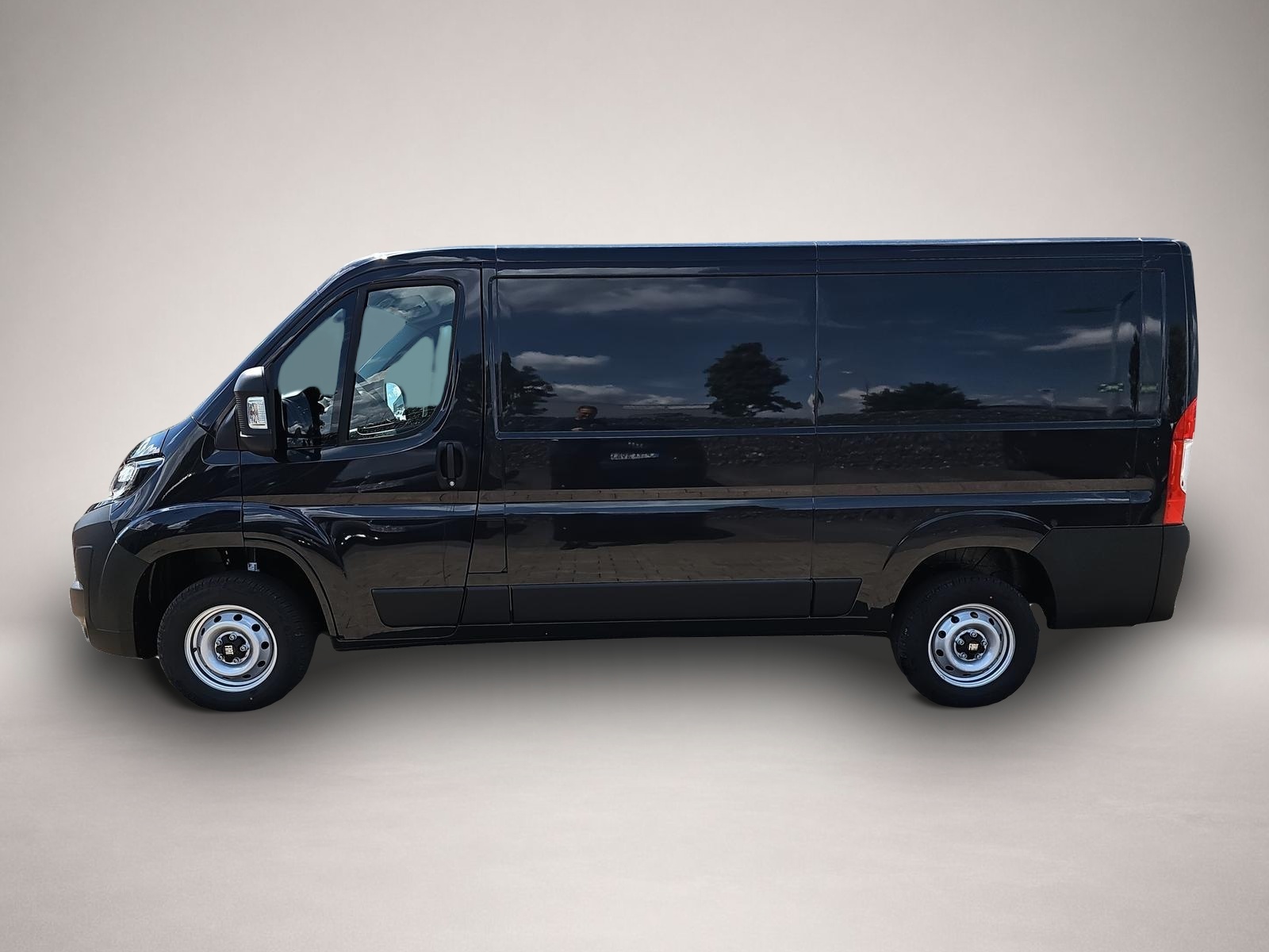 Fotografie 4 des Fiat Other Ducato Kastenwagen L2H1 3,5t Diesel 120 MT