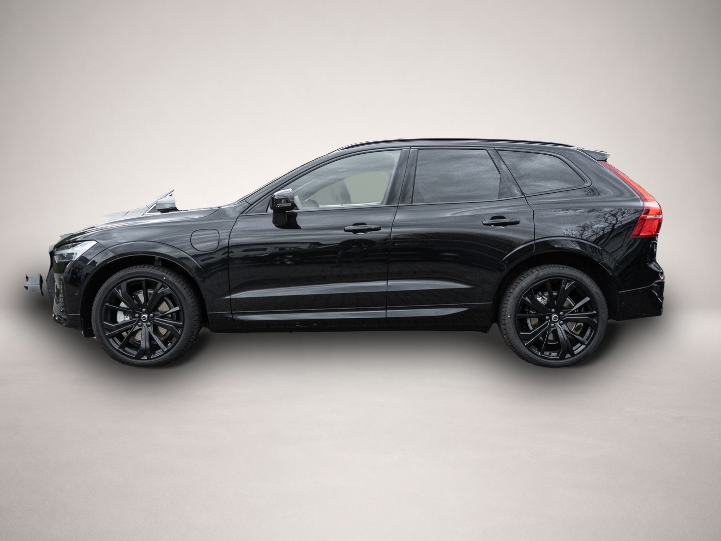 Bild 4 Volvo XC60 T6 AWD Plus Black Edition Recharge Fahreras