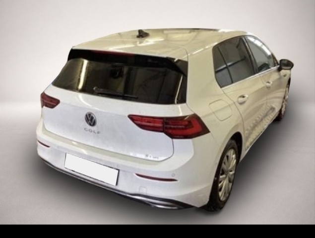 Bild 2 Volkswagen Golf VIII 8 1.5 eTSI DSG Style IQ.Light/ACC/Kame