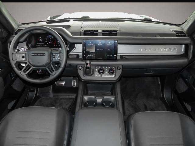 Fotografie 4 des Land Rover Defender V8 110 4.4 Benzin P635 OCTA HUD El. Pan