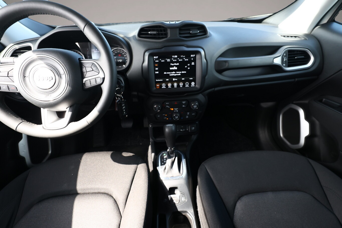 Bild 8 Jeep Renegade 1.3 T-GDI 150 DTC Longitude Nav PDC 16Z