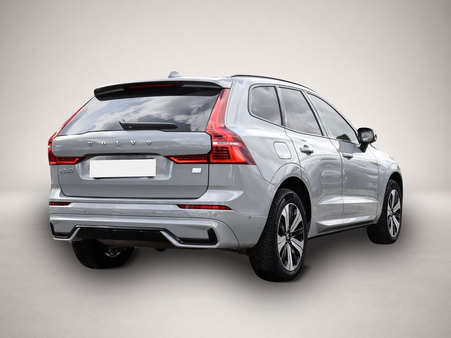 Bild 2 Volvo XC60 R Design Plus Dark Recharge Plug-In Hybrid