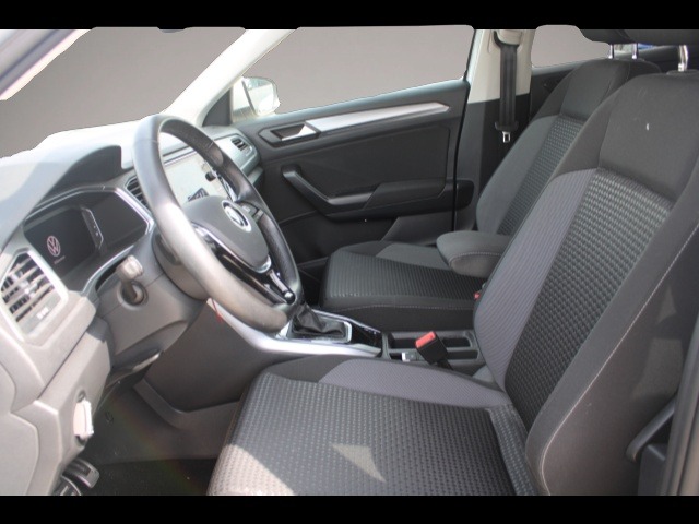 Fotografie 3 des Volkswagen T-Roc 1.5 TSI DSG Active Standhzg/ACC/Einparkhi
