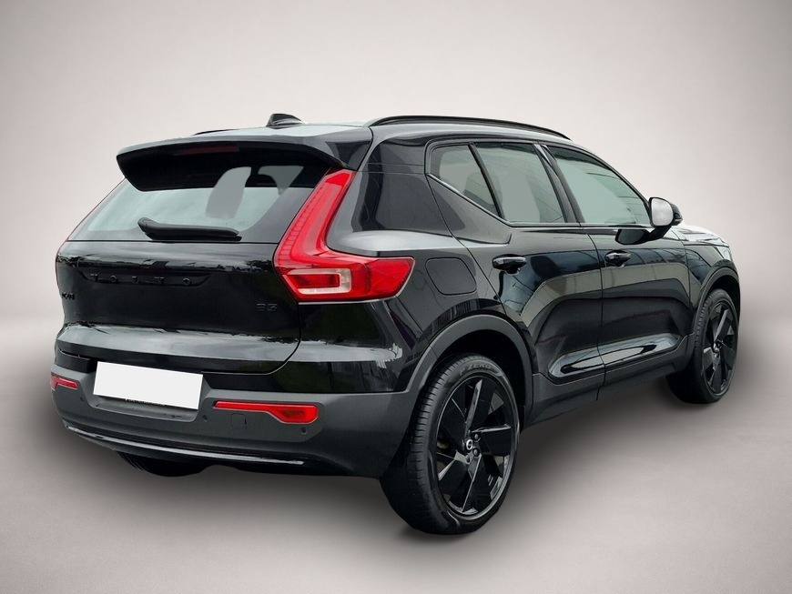 Bild 2 Volvo XC40 B3 B DKG Plus Black Edition