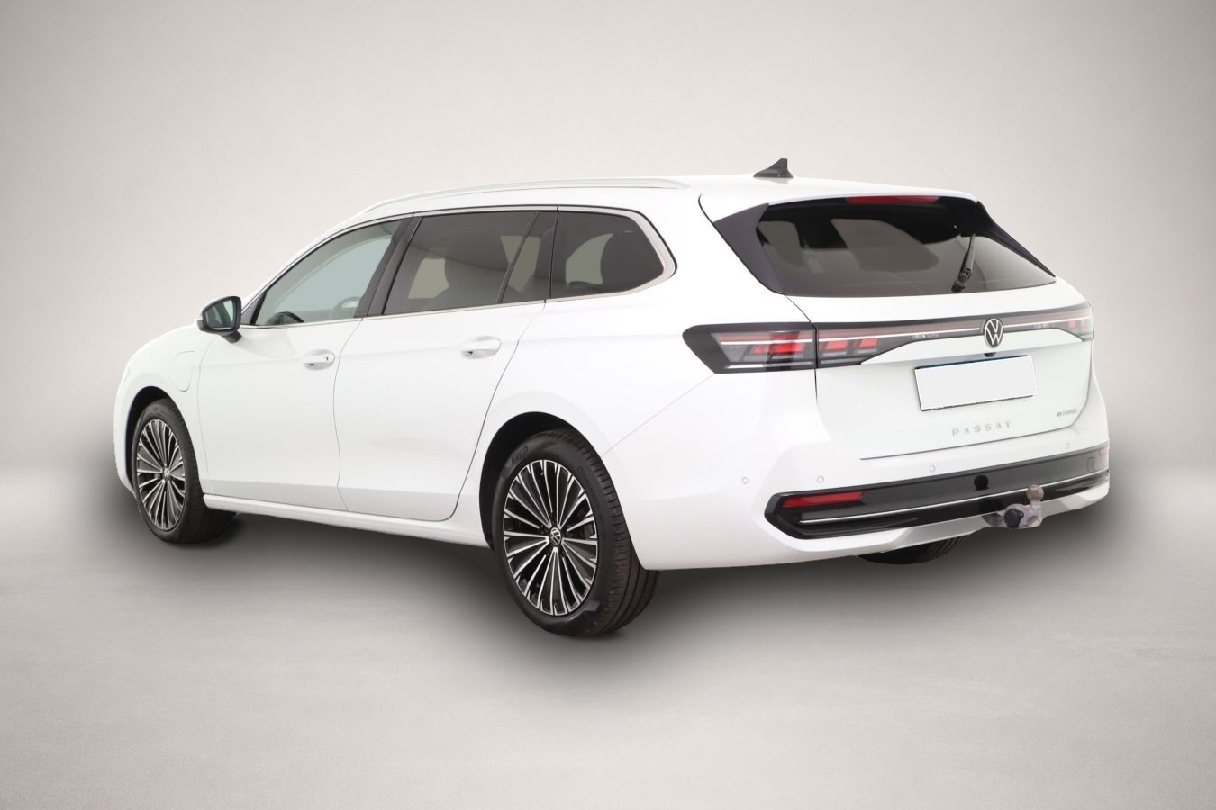 Bild 3 Volkswagen Passat Variant 1.5 TSI eHybrid DSG Elegance IQ.L