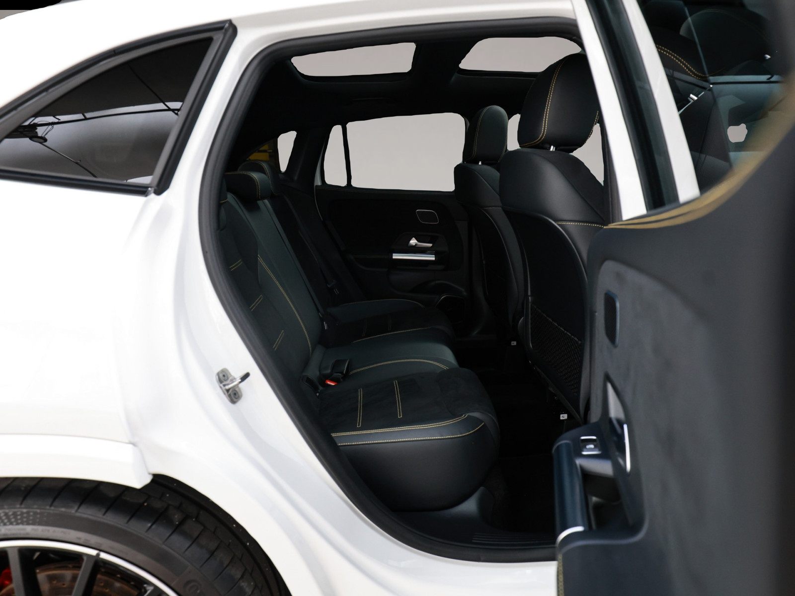 Bild 4 Mercedes-Benz GLA 45 AMG