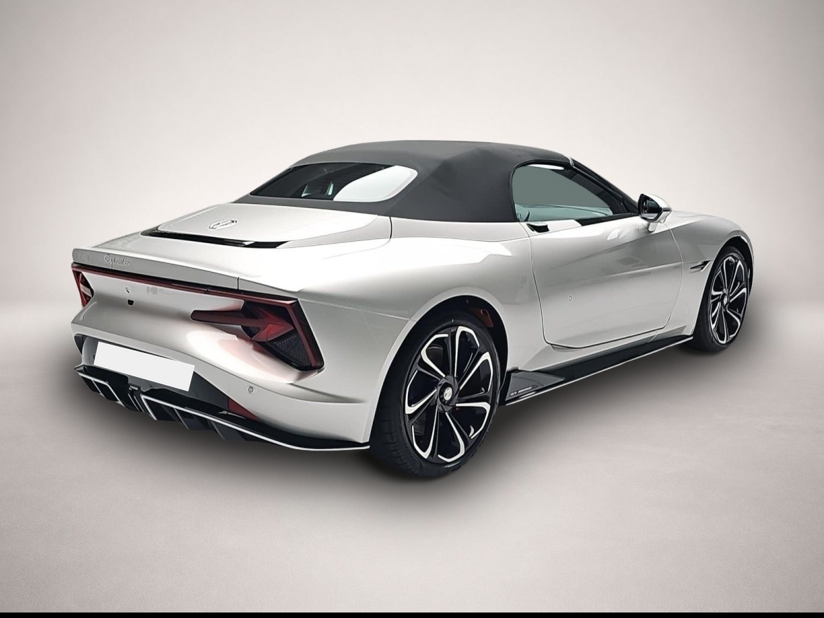 Fotografie 2 des MG CYBERSTER EV 77 KWH XPOWER