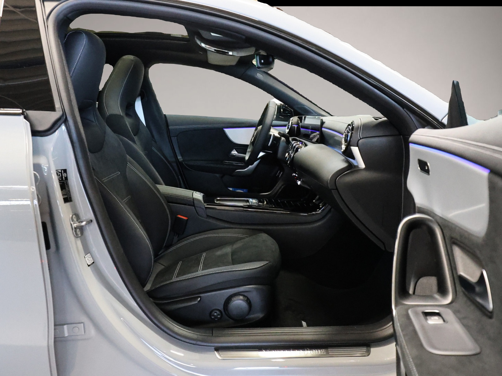 Bild 2 Mercedes-Benz CLA 180