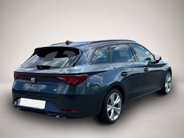 Fotografie 3 des Seat Leon FR 1.5 eTSI Sportstourer DSG LED RFK Assist