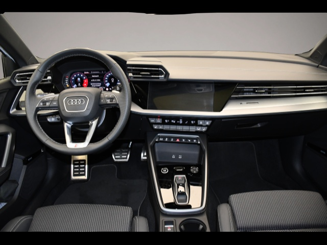Bild 4 Audi A3 Sportback 35TFSI S tronic S-Line PANO/SONOS/M