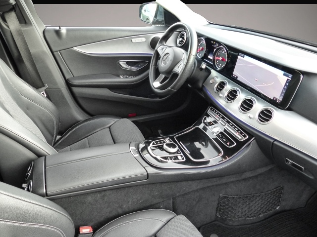 Bild 3 Mercedes-Benz E 200 T-Modell Niveau Navi LED El. Heckklappe Me
