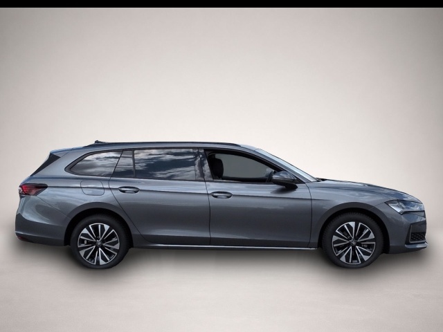 Fotografie des Skoda Superb Combi Selection TDI*DSG AHK MatrixLED ACC