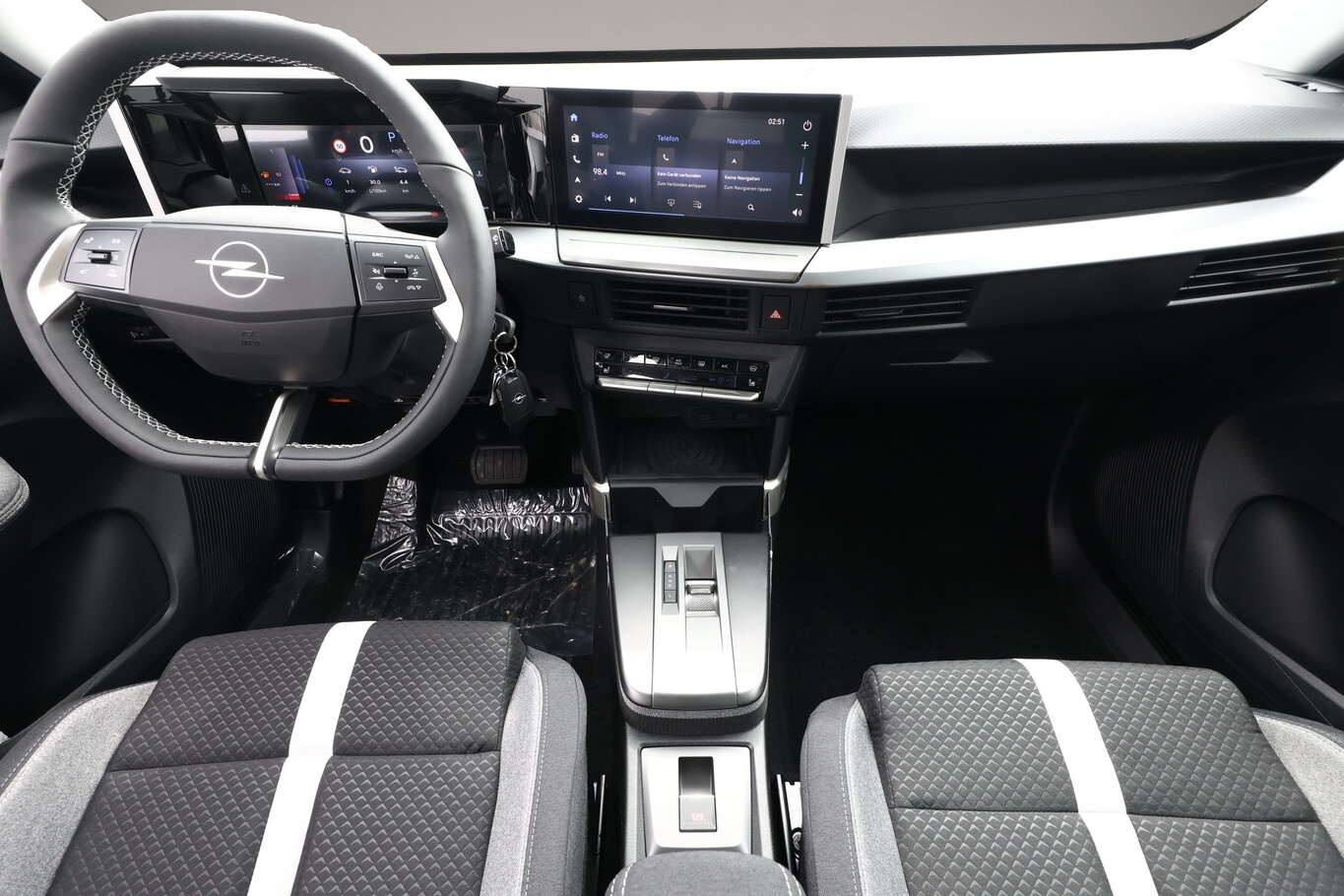Bild 7 Opel Frontera Hybrid GS Nav SHZ Kam Totw NSW