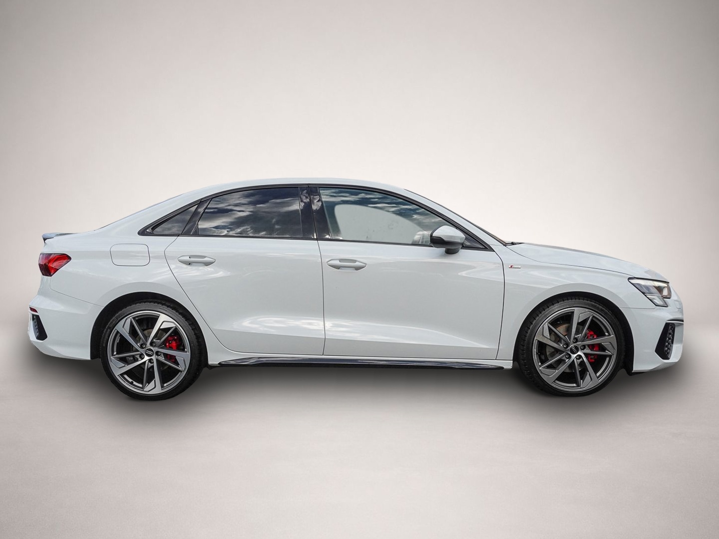 Bild 4 Audi quattro A3 Limousine 40 TFSI quattro S tronic S line