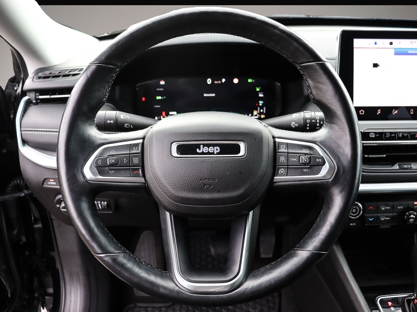 Bild 5 Jeep Compass S Plug-In Hybrid 4WD Navi Soundsystem 36