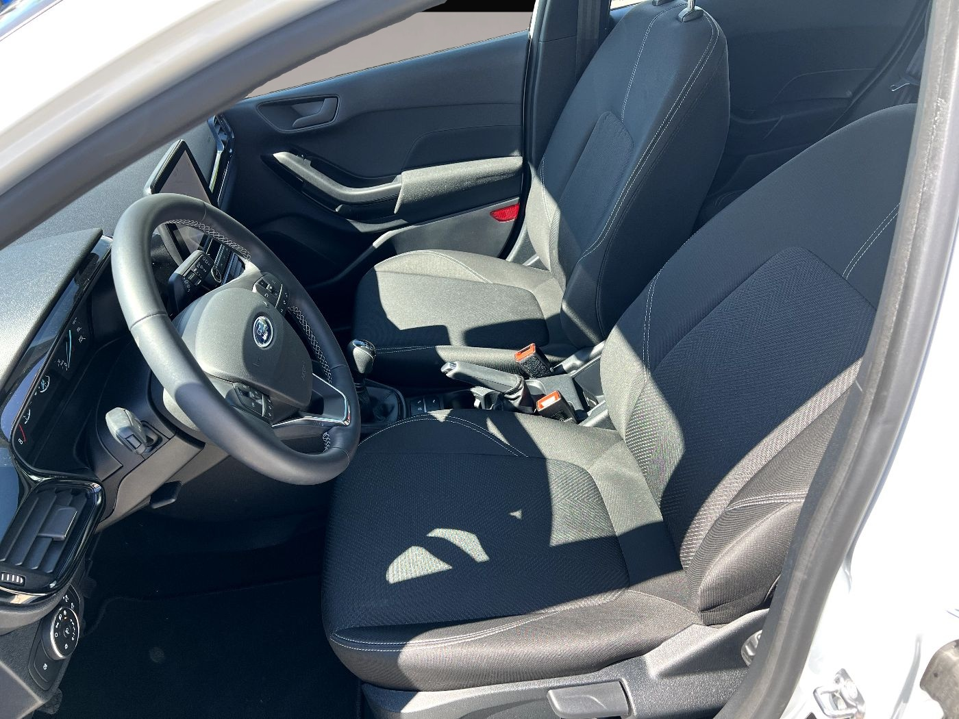 Bild 7 Ford Fiesta 1.0 EcoBoost Cool & Connect *LED Navi SHZ