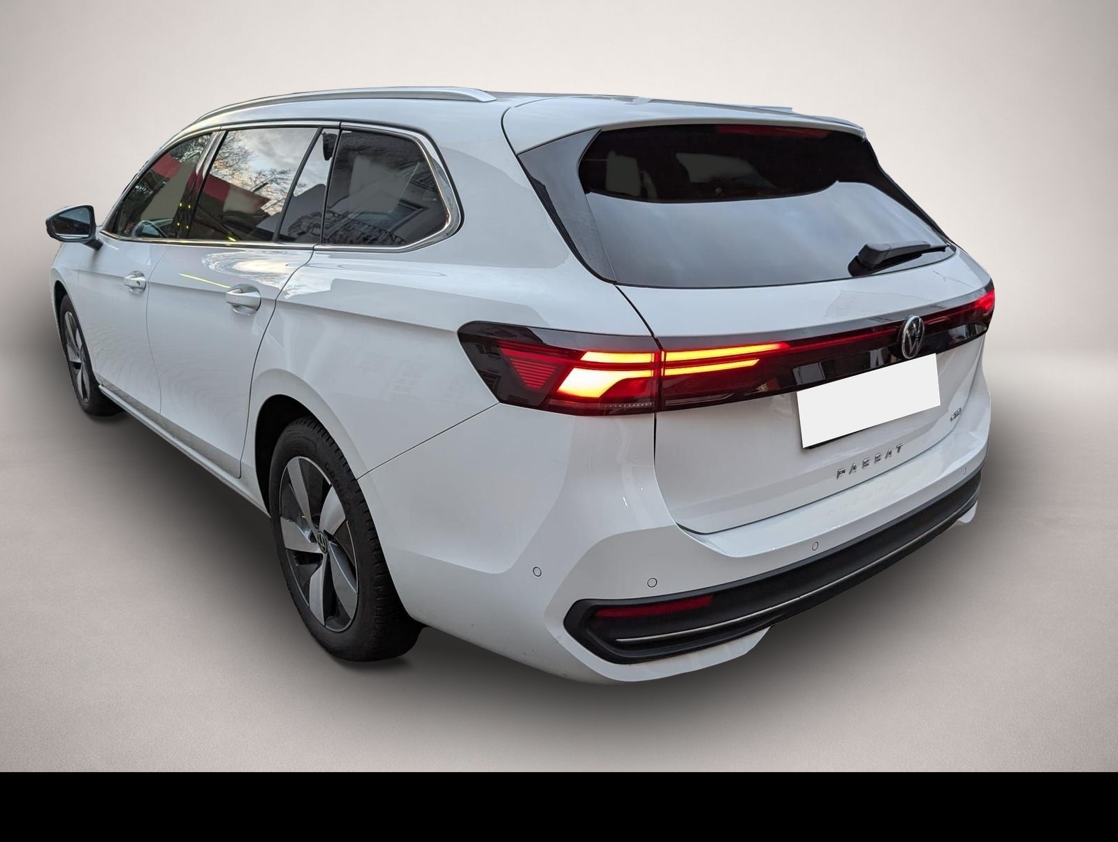 Bild 4 Volkswagen Passat Variant 1.5 eTSI Business Navi Kam. LHZ