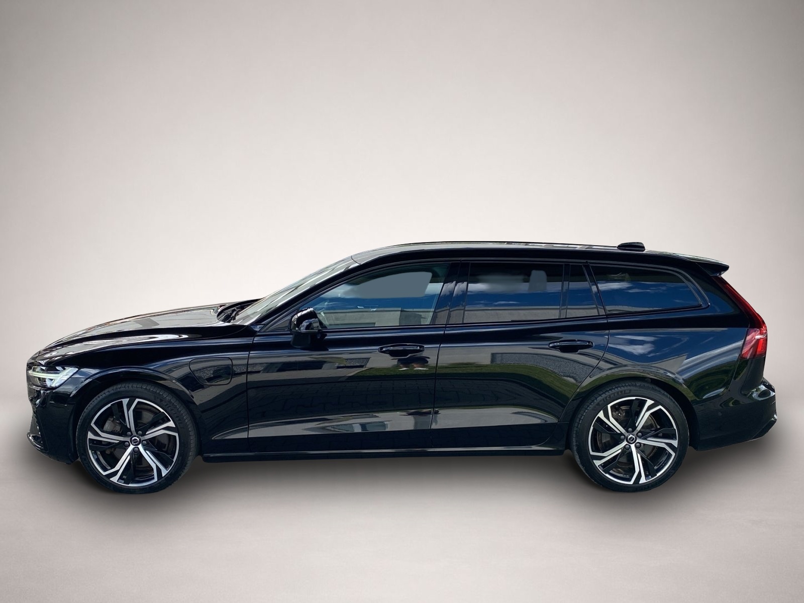Bild 2 Volvo V60 Kombi T8 Plus Dark Recharge WiPa*LED*DAB*