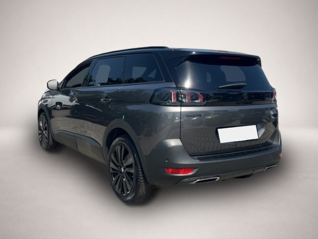 Fotografie 3 des Peugeot 5008 GT HYBRID 136 e-DSC6 7-Sitzer PANO MASSAGE