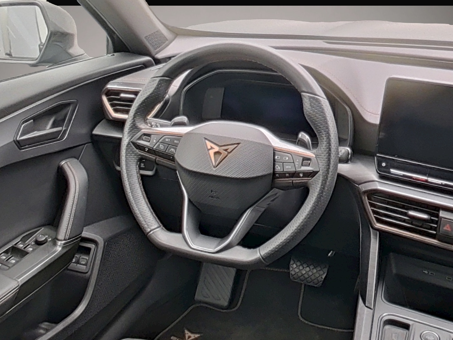 Fotografie 4 des Cupra Formentor 1.4 TSI eHybrid DSG NAVI AHK
