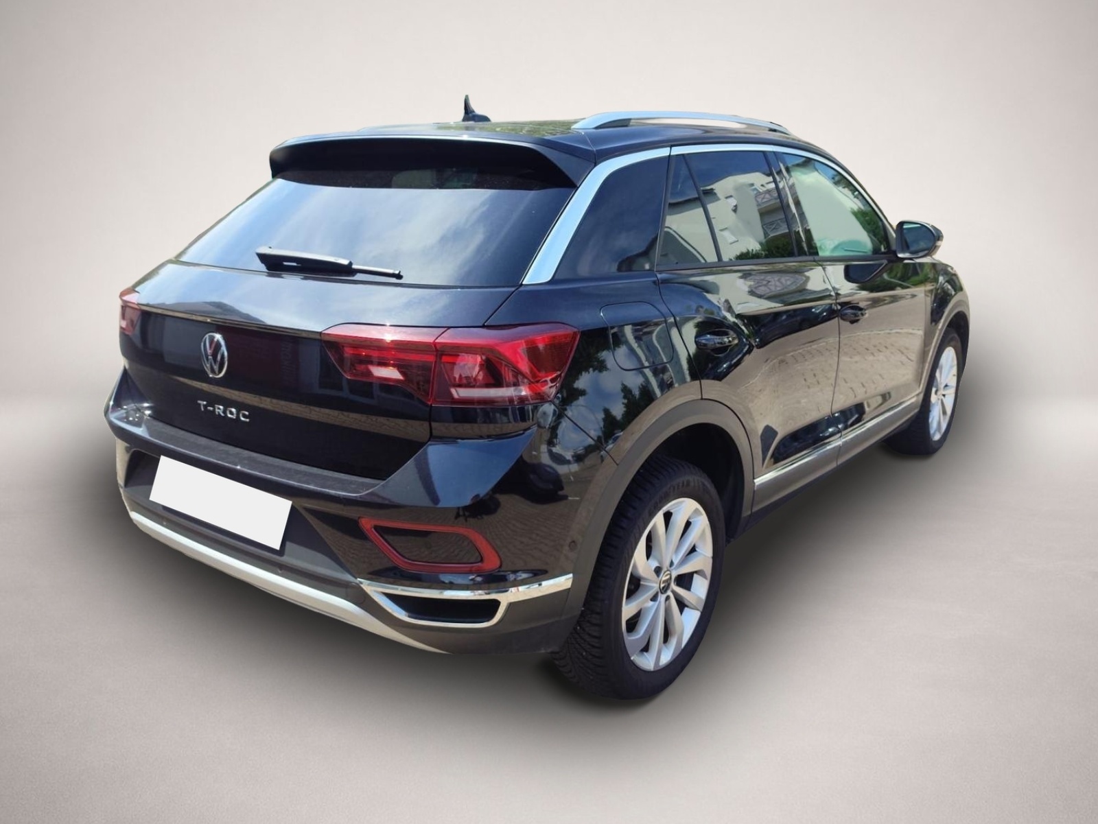 Bild 3 Volkswagen T-Roc 1.5TSI Style LED ACC SHZ PDC DAB