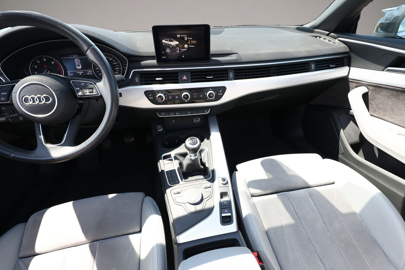 Bild 7 Audi A5 Cabrio 40 TFSI sport PDC Kam SHZ LM18Z