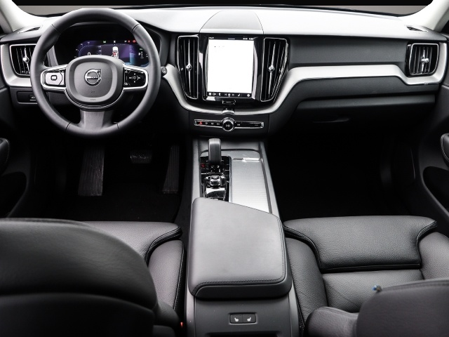 Bild 4 Volvo XC60 Plus Bright Recharge Plug-In Hybrid AWD T8