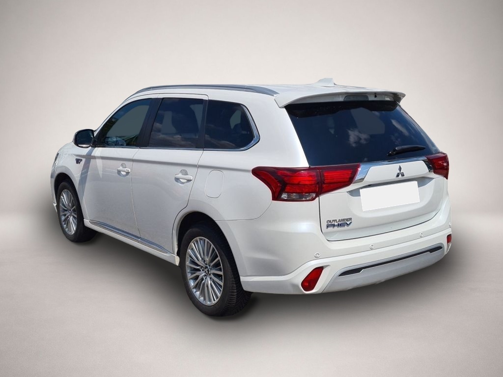 Bild 3 Mitsubishi Plug-in Hybrid Outlander 2.4 4WD Plug-In Hybrid Diamant