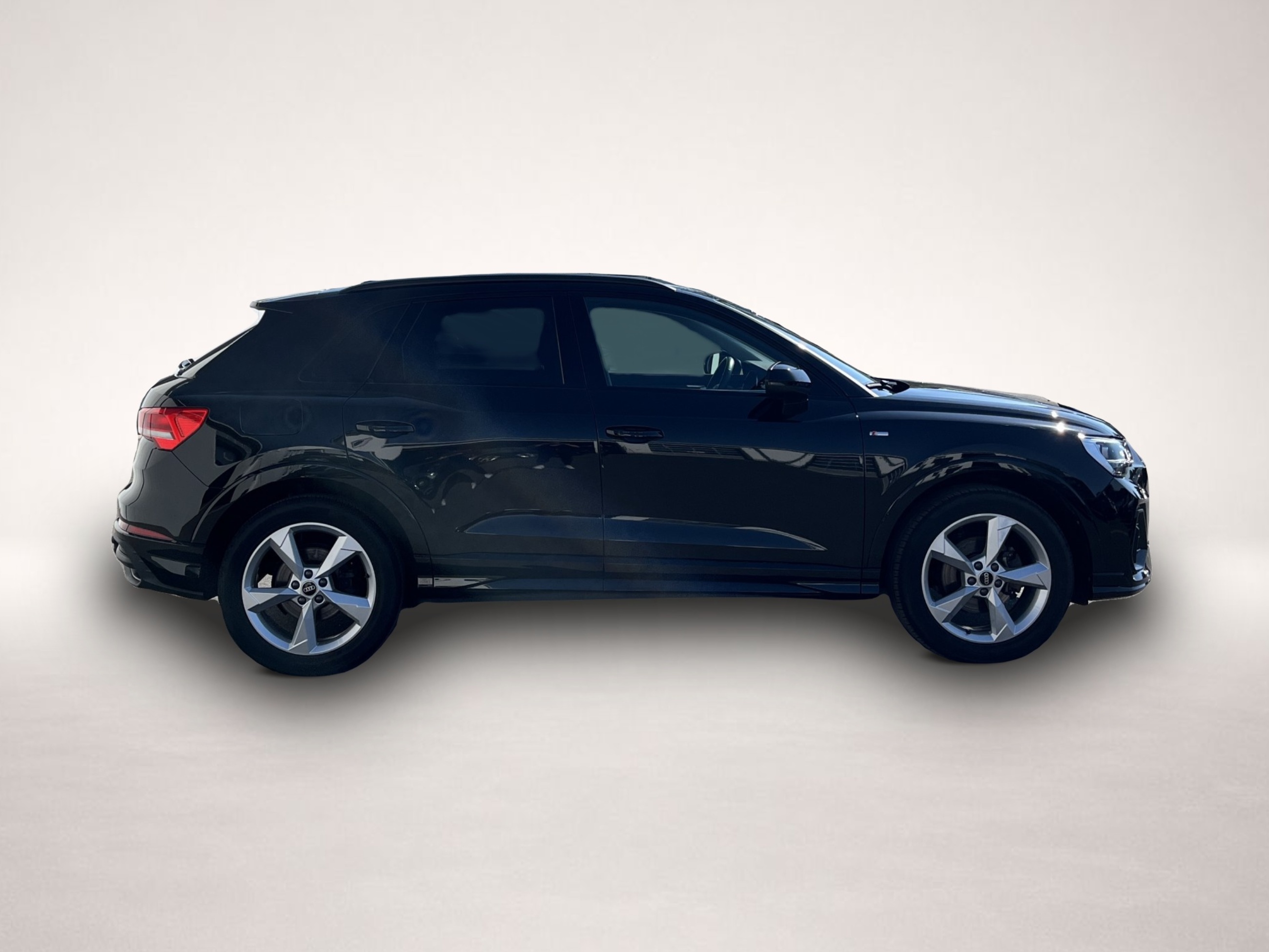 Bild 5 Audi Q3 35 1.5 TFSI S line 175¤ m.20% Anz. AHK Navi e