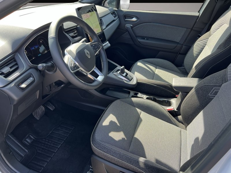 Bild 4 Renault Captur TCe 160 EDC Techno SHZ+RFK+LED