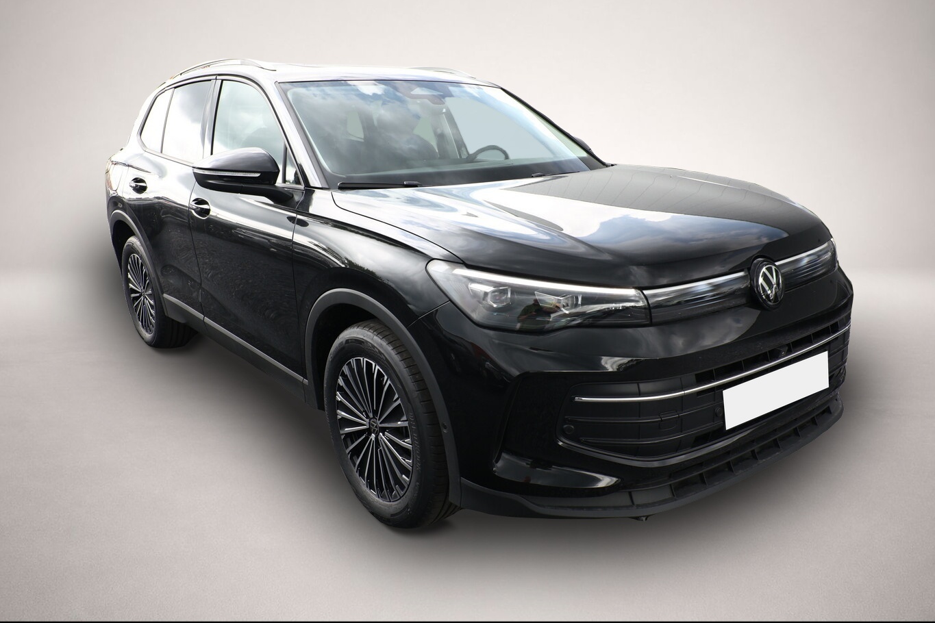 Bild 2 Volkswagen Tiguan DSG LED+ Pano Nav 5JGar IQ.DRIVE 18Z SHZ