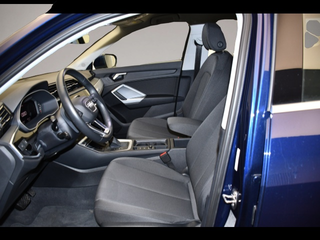 Bild 3 Audi Q3 Sportback 35 TFSI S-tronic S line Rückfahrkam