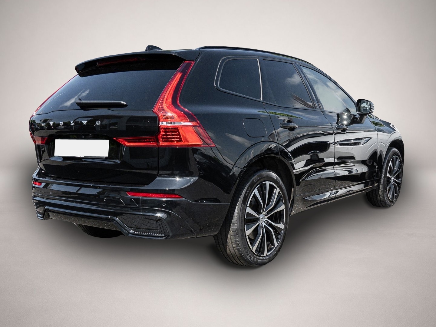 Bild 3 Volvo XC60 B4 2WD Plus Dark LED